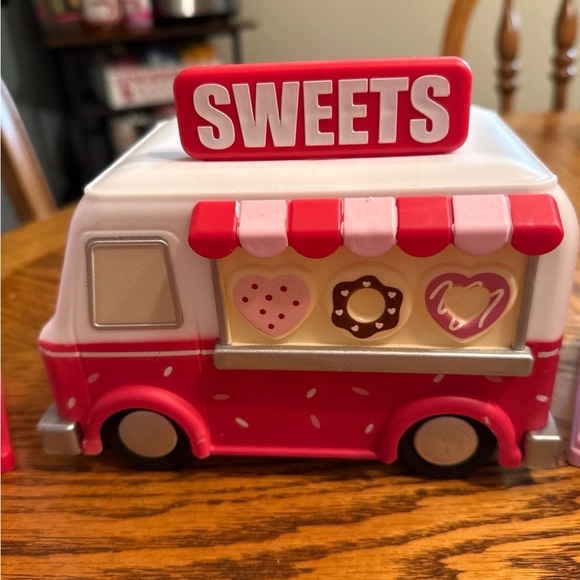 Target 2026 Bullseye Valentine Ser - Picture 3 of 5